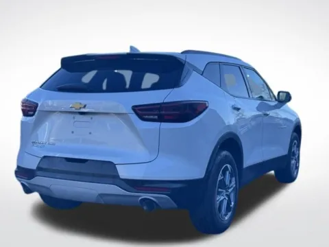 More photos of 2023 Chevrolet Blazer LT at Zeigler BMW of Kalamazoo, MI