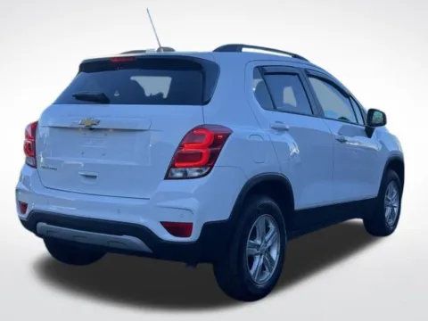 More photos of 2022 Chevrolet Trax LT at Zeigler BMW of Kalamazoo, MI