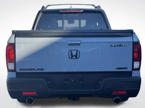 More photos of 2022 Honda Ridgeline Black Edition at Zeigler BMW of Kalamazoo, MI