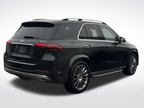 More photos of 2025 Mercedes-Benz GLE 580 at Zeigler BMW of Kalamazoo, MI