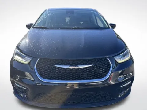 Photos of 2024 Chrysler Pacifica Touring L for sale in Kalamazoo, MI at Zeigler BMW of Kalamazoo