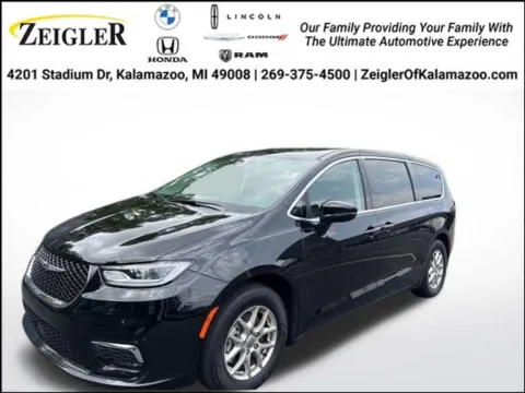 Black 2024 Chrysler Pacifica Touring L for sale in Kalamazoo, MI