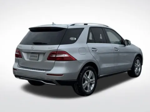 More photos of 2015 Mercedes-Benz M-Class ML 350 at Zeigler BMW of Kalamazoo, MI