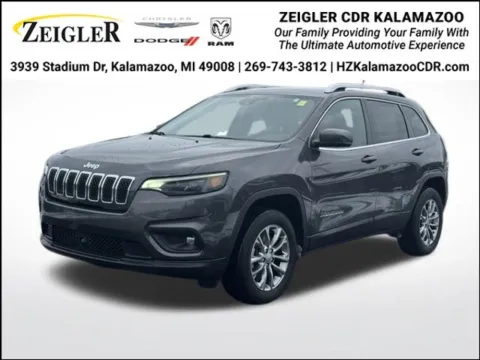 Gray 2021 Jeep Cherokee Latitude Lux for sale in Kalamazoo, MI