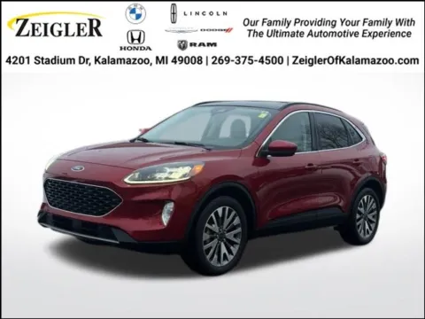 Red 2022 Ford Escape Titanium for sale in Kalamazoo, MI