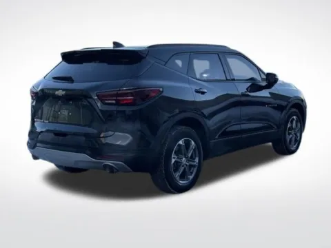 More photos of 2024 Chevrolet Blazer LT at Zeigler BMW of Kalamazoo, MI