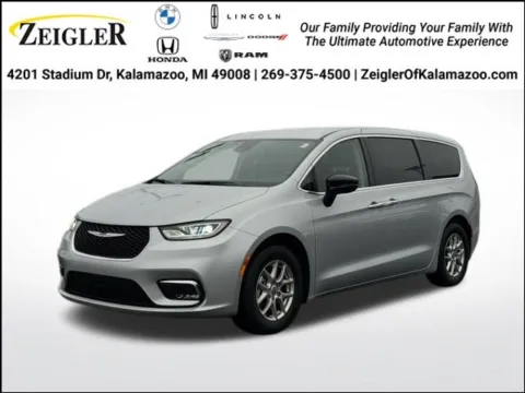 Silver 2024 Chrysler Pacifica Touring L for sale in Kalamazoo, MI