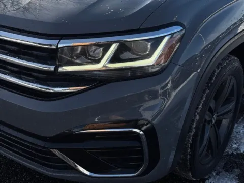 Photos of 2022 Volkswagen Atlas Cross Sport 3.6L V6 SEL R-Line for sale in Kalamazoo, MI at Zeigler BMW of Kalamazoo