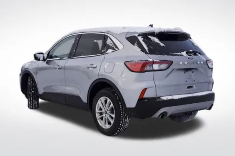 Photos of 2021 Ford Escape Hybrid SE for sale in Kalamazoo, MI at Zeigler BMW of Kalamazoo
