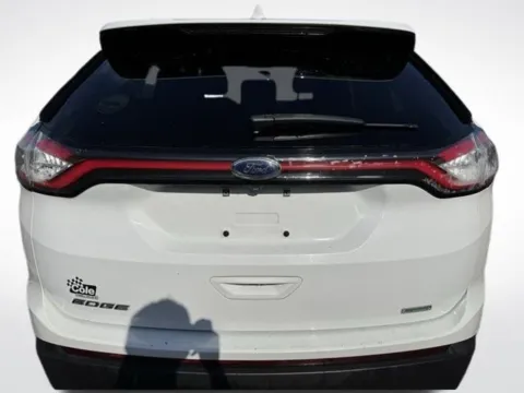 More photos of 2018 Ford Edge SE at Zeigler BMW of Kalamazoo, MI