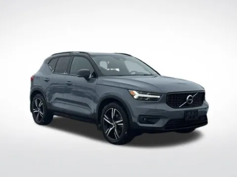 More photos of 2020 Volvo XC40 R-Design at Zeigler BMW of Kalamazoo, MI