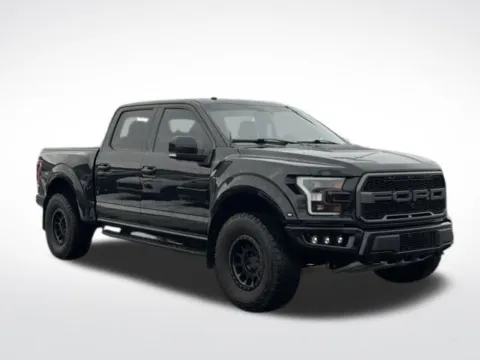More photos of 2017 Ford F-150 Raptor at Zeigler BMW of Kalamazoo, MI