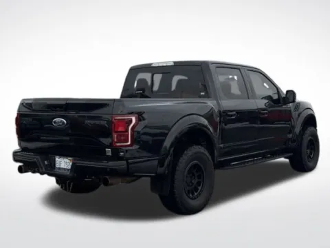 More photos of 2017 Ford F-150 Raptor at Zeigler BMW of Kalamazoo, MI