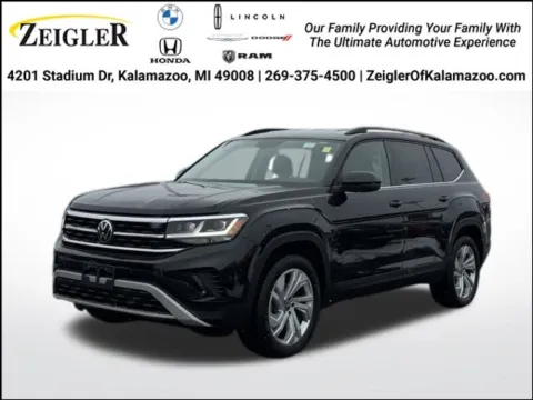 Black 2022 Volkswagen Atlas 3.6L V6 SE w/Technology for sale in Kalamazoo, MI