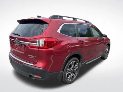 More photos of 2024 Subaru Ascent Limited at Zeigler BMW of Kalamazoo, MI