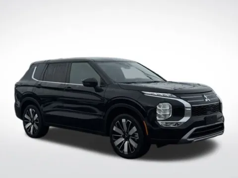 More photos of 2025 Mitsubishi Outlander Trail Edition at Zeigler BMW of Kalamazoo, MI