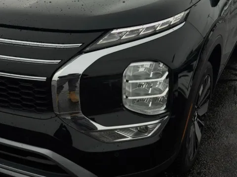 Photos of 2025 Mitsubishi Outlander Trail Edition for sale in Kalamazoo, MI at Zeigler BMW of Kalamazoo