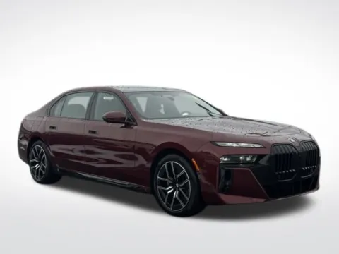 More photos of 2023 BMW 7 Series 760i xDrive at Zeigler BMW of Kalamazoo, MI
