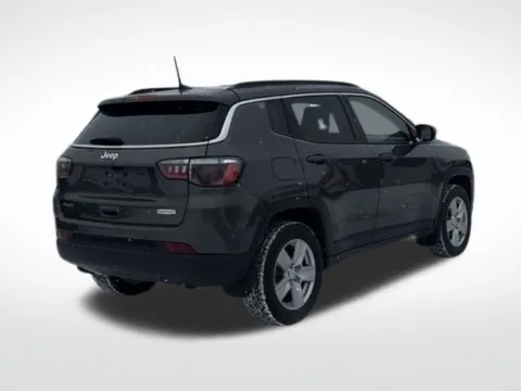 More photos of 2022 Jeep Compass Latitude at Zeigler BMW of Kalamazoo, MI