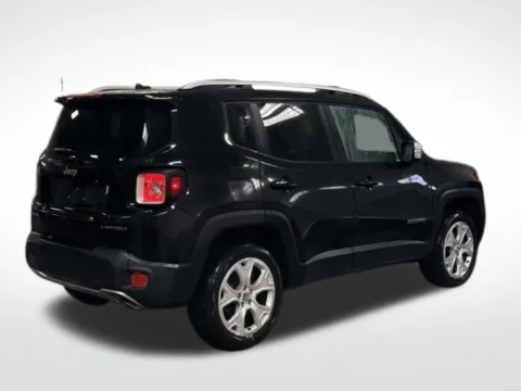 More photos of 2015 Jeep Renegade Limited at Zeigler BMW of Kalamazoo, MI