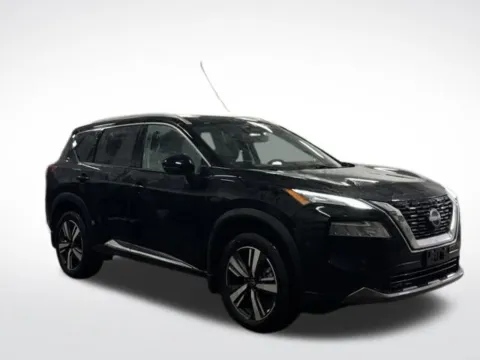More photos of 2023 Nissan Rogue SL at Zeigler BMW of Kalamazoo, MI