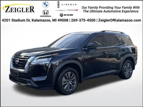 Black 2024 Nissan Pathfinder SV for sale in Kalamazoo, MI