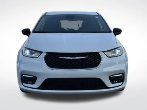 Another view of 2024 Chrysler Pacifica Touring L for sale in Kalamazoo, MI at Zeigler BMW of Kalamazoo