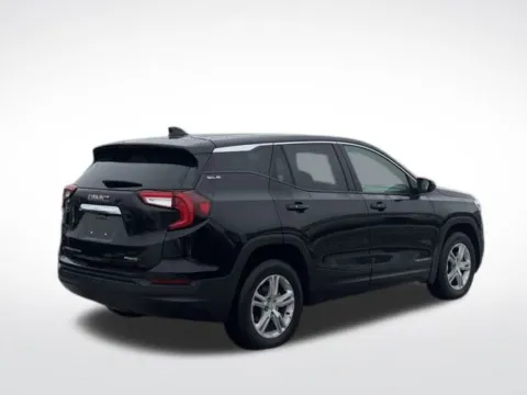 More photos of 2024 GMC Terrain SLE at Zeigler BMW of Kalamazoo, MI