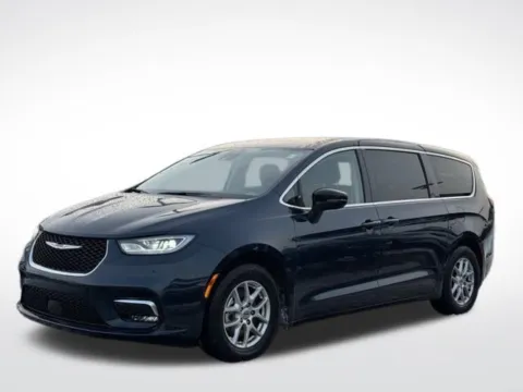 More photos of 2024 Chrysler Pacifica Touring L at Zeigler BMW of Kalamazoo, MI