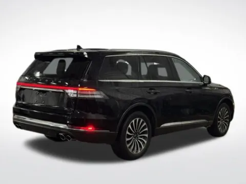 More photos of 2023 Lincoln Aviator Reserve at Zeigler BMW of Kalamazoo, MI