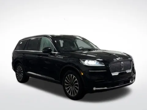 More photos of 2023 Lincoln Aviator Reserve at Zeigler BMW of Kalamazoo, MI