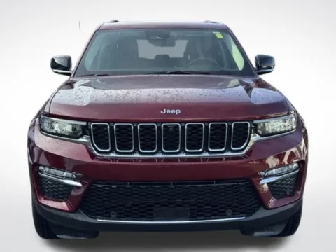 More photos of 2023 Jeep Grand Cherokee Limited at Zeigler BMW of Kalamazoo, MI