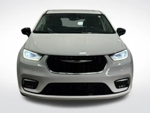 Another view of 2024 Chrysler Pacifica Touring L for sale in Kalamazoo, MI at Zeigler BMW of Kalamazoo