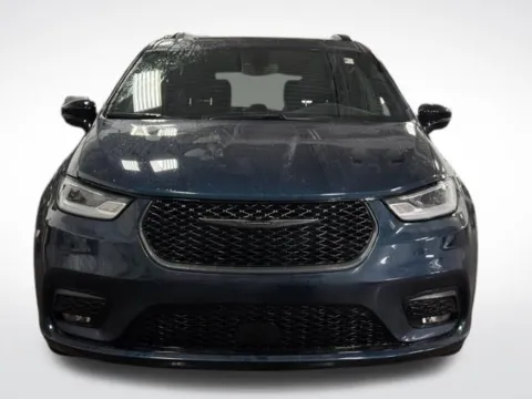 Another view of 2025 Chrysler Pacifica Limited for sale in Kalamazoo, MI at Zeigler BMW of Kalamazoo