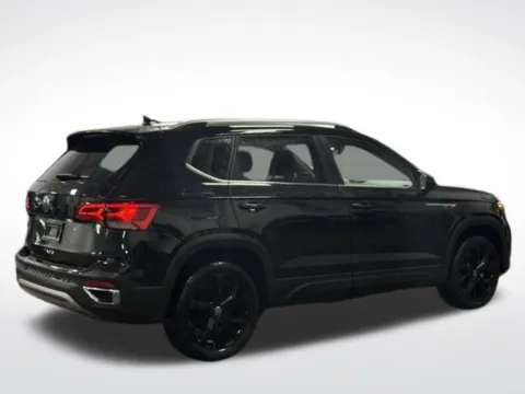 More photos of 2024 Volkswagen Taos 1.5T SE at Zeigler BMW of Kalamazoo, MI