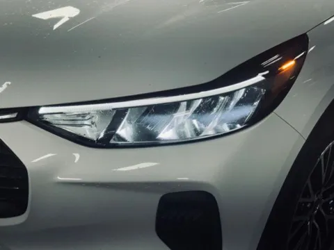 More photos of 2023 Ford Escape Hybrid Active at Zeigler BMW of Kalamazoo, MI