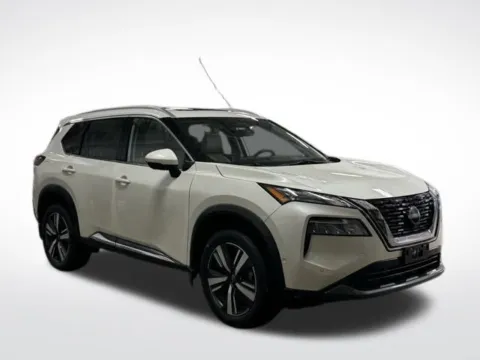 More photos of 2023 Nissan Rogue SL at Zeigler BMW of Kalamazoo, MI