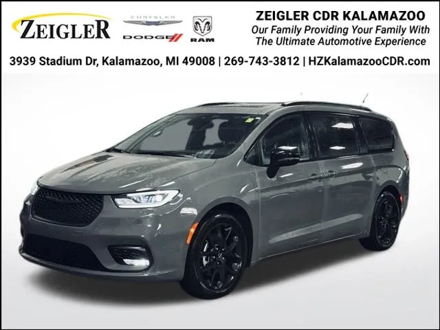 Gray 2025 Chrysler Pacifica Limited for sale in Kalamazoo, MI