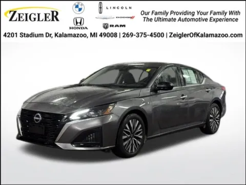 Gray 2024 Nissan Altima 2.5 SV for sale in Kalamazoo, MI
