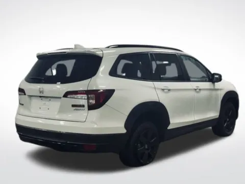 More photos of 2022 Honda Pilot TrailSport at Zeigler BMW of Kalamazoo, MI