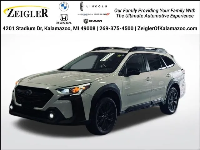 White 2023 Subaru Outback Onyx Edition XT for sale in Kalamazoo, MI