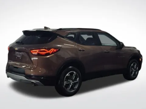 More photos of 2023 Chevrolet Blazer LT at Zeigler BMW of Kalamazoo, MI