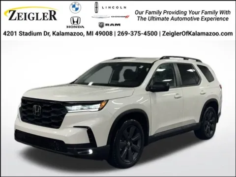 White 2023 Honda Pilot Sport for sale in Kalamazoo, MI