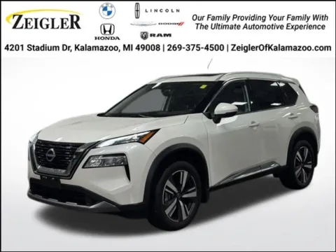 White 2023 Nissan Rogue SL for sale in Kalamazoo, MI