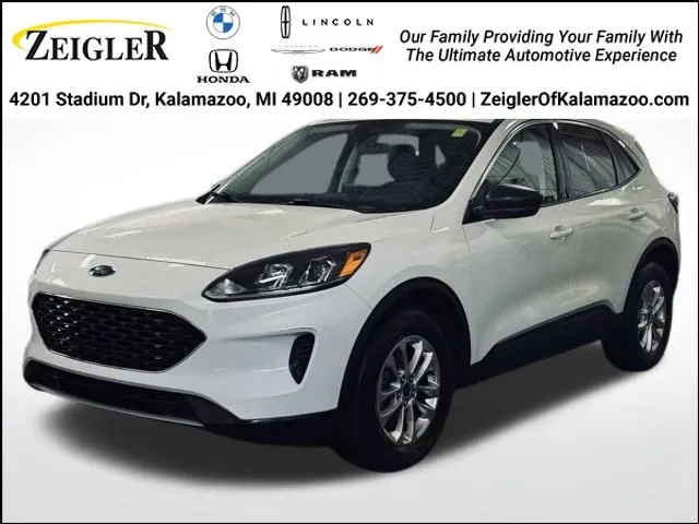 White 2022 Ford Escape SE for sale in Kalamazoo, MI