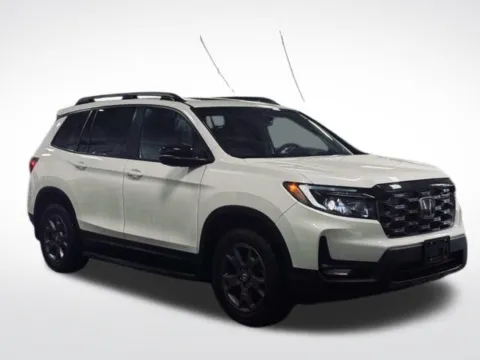 More photos of 2024 Honda Passport TrailSport at Zeigler BMW of Kalamazoo, MI
