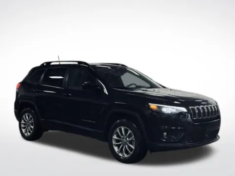 More photos of 2022 Jeep Cherokee Latitude Lux at Zeigler BMW of Kalamazoo, MI
