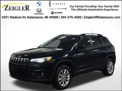 Black 2022 Jeep Cherokee Latitude Lux for sale in Kalamazoo, MI