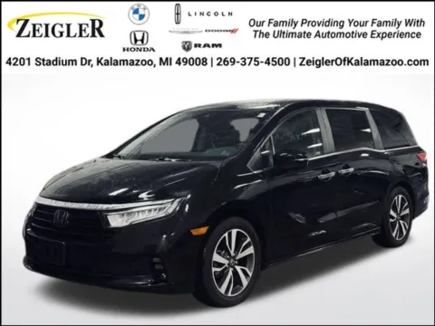 Black 2023 Honda Odyssey Touring for sale in Kalamazoo, MI