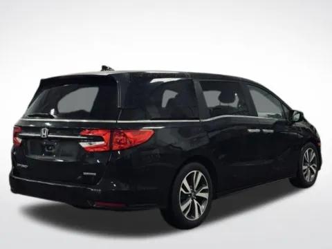 More photos of 2023 Honda Odyssey Touring at Zeigler BMW of Kalamazoo, MI